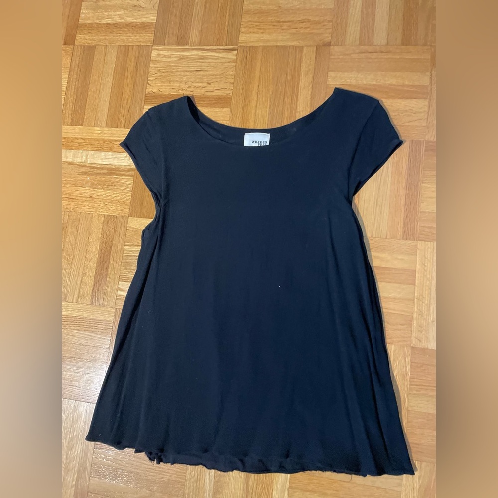 Wilfred black woven t-shirt. Size s